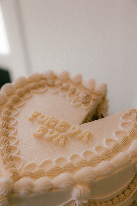 Close up of wedding cake