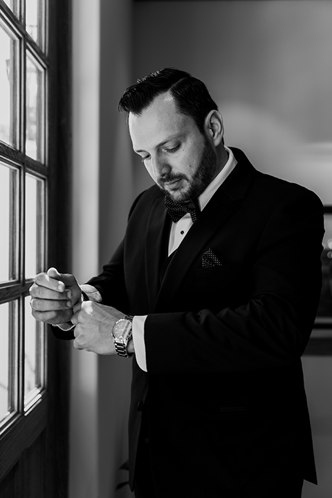 groom portrait
