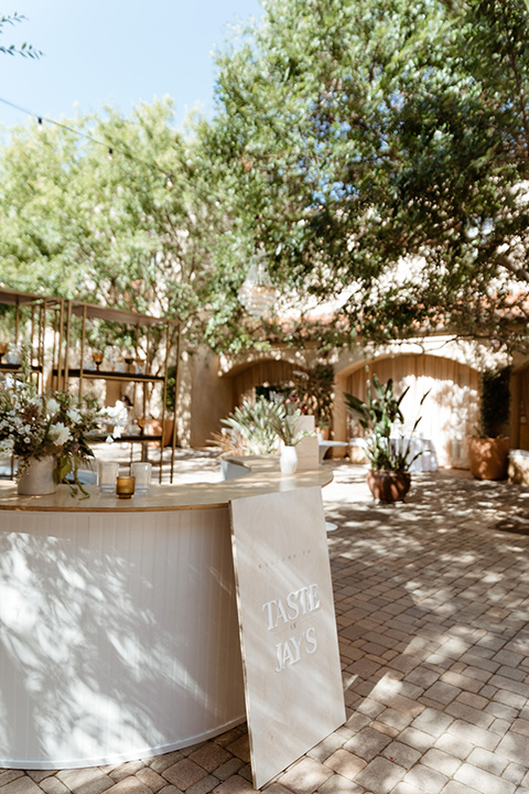 reception decor and bar